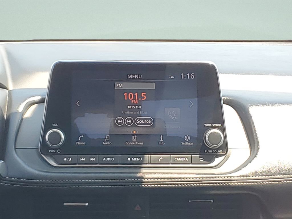 Used 2024 Nissan Rogue SV image 14