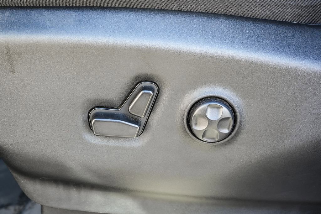 Certified 2024 Chrysler Pacifica Select image 22