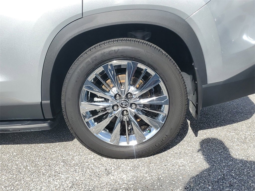 Used 2024 Toyota Grand Highlander Platinum image 30