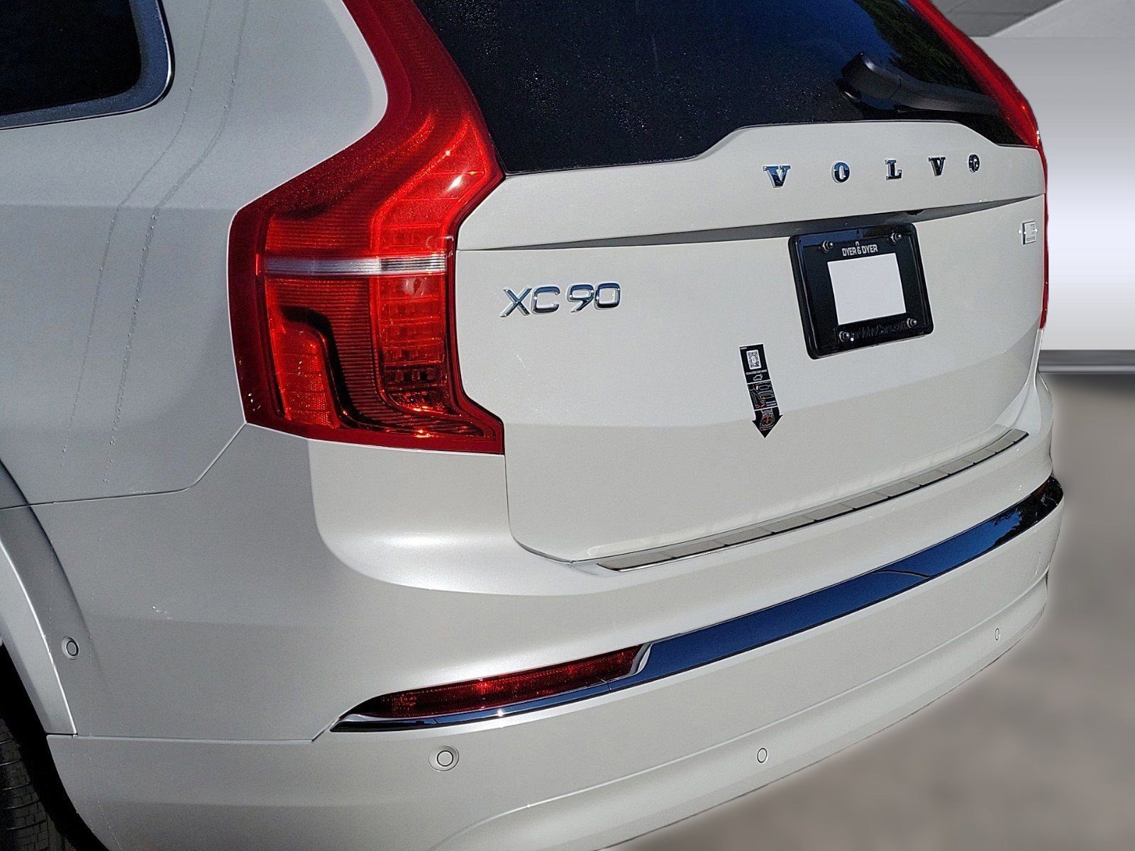 New 2024 Volvo XC90 T8 Plus w/ Protection Package Premier image 27
