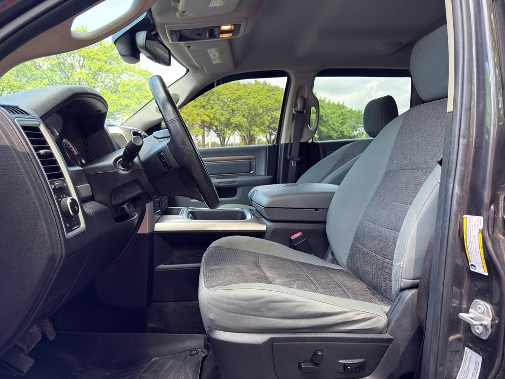 Used 2017 RAM 1500 Big Horn AWD/4WD image 17