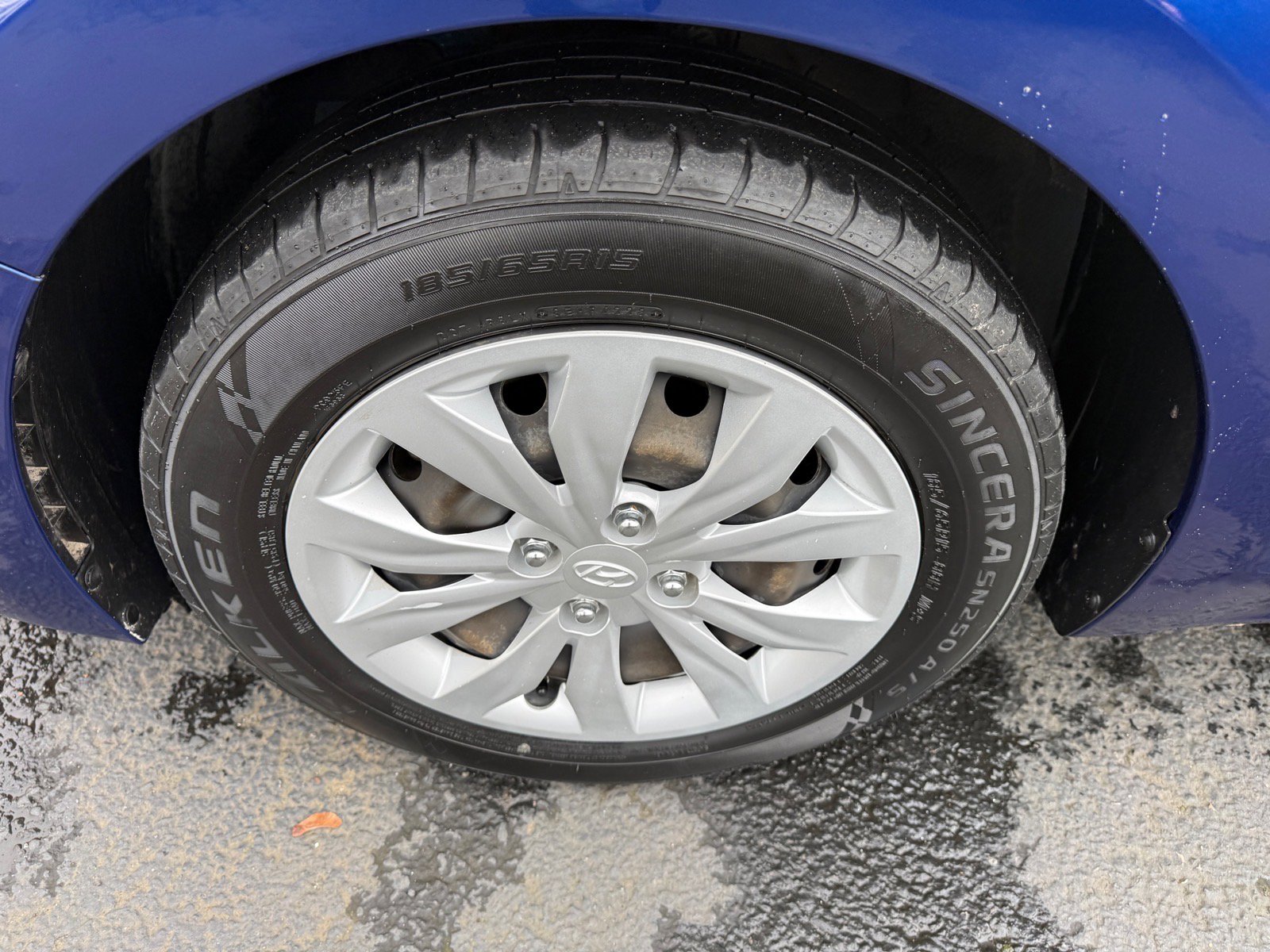 Used 2021 Hyundai Accent SE FWD image 12