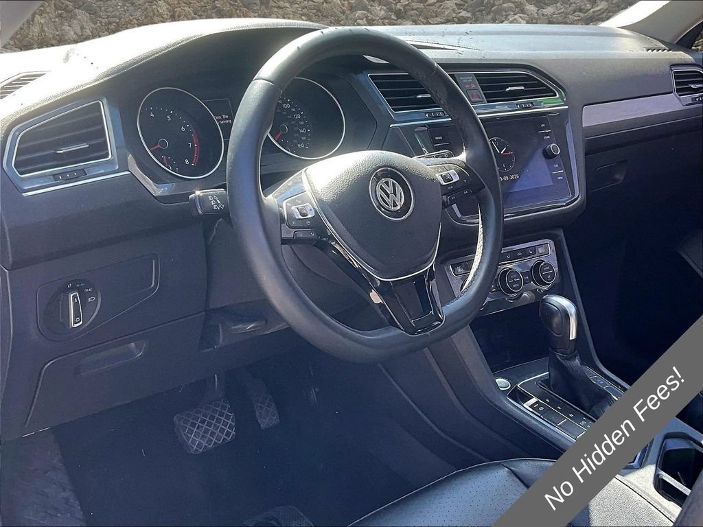 Used 2020 Volkswagen Tiguan SE FWD image 12