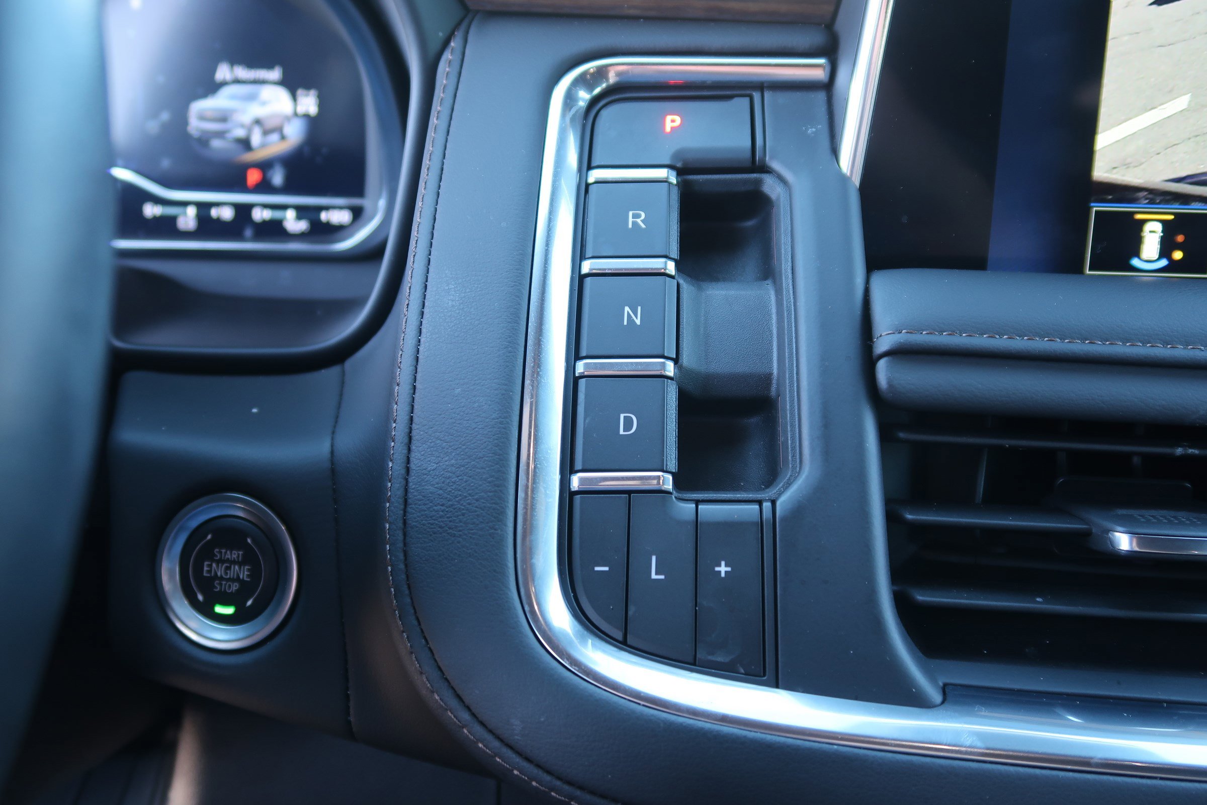 Certified 2024 Chevrolet Tahoe High Country image 31