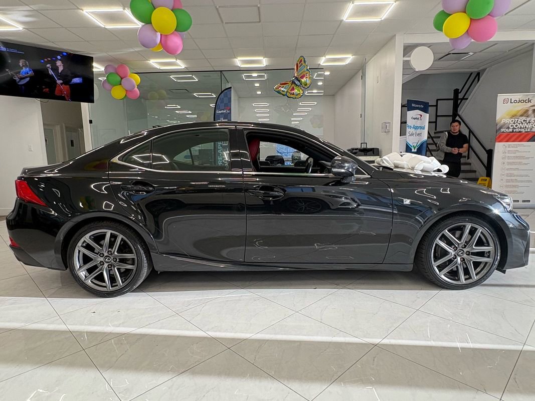 Used 2019 Lexus IS 300 F Sport w/ F Sport Package image 5