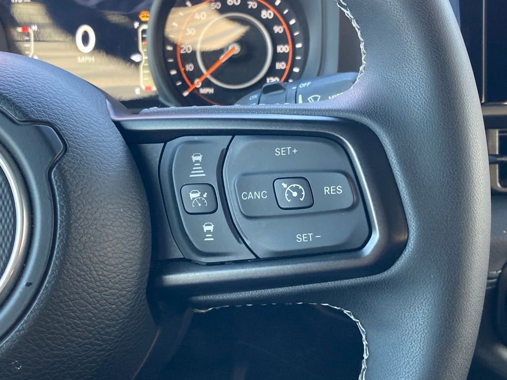 Used 2025 Jeep Wrangler Unlimited Rubicon w/ Convenience Group image 14