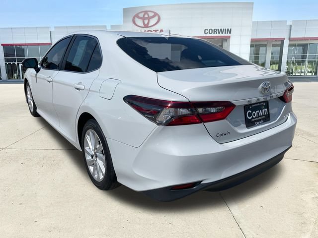 Used 2023 Toyota Camry LE FWD image 3