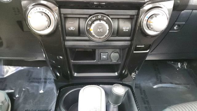 Used 2022 Toyota 4Runner TRD Off-Road image 46