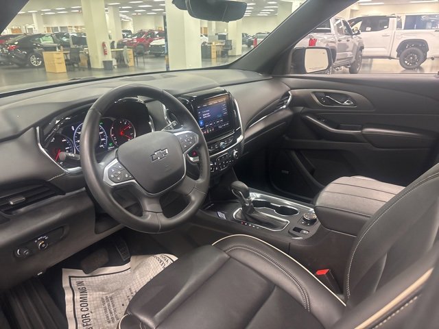 Used 2023 Chevrolet Traverse Premier w/ Redline Edition image 14