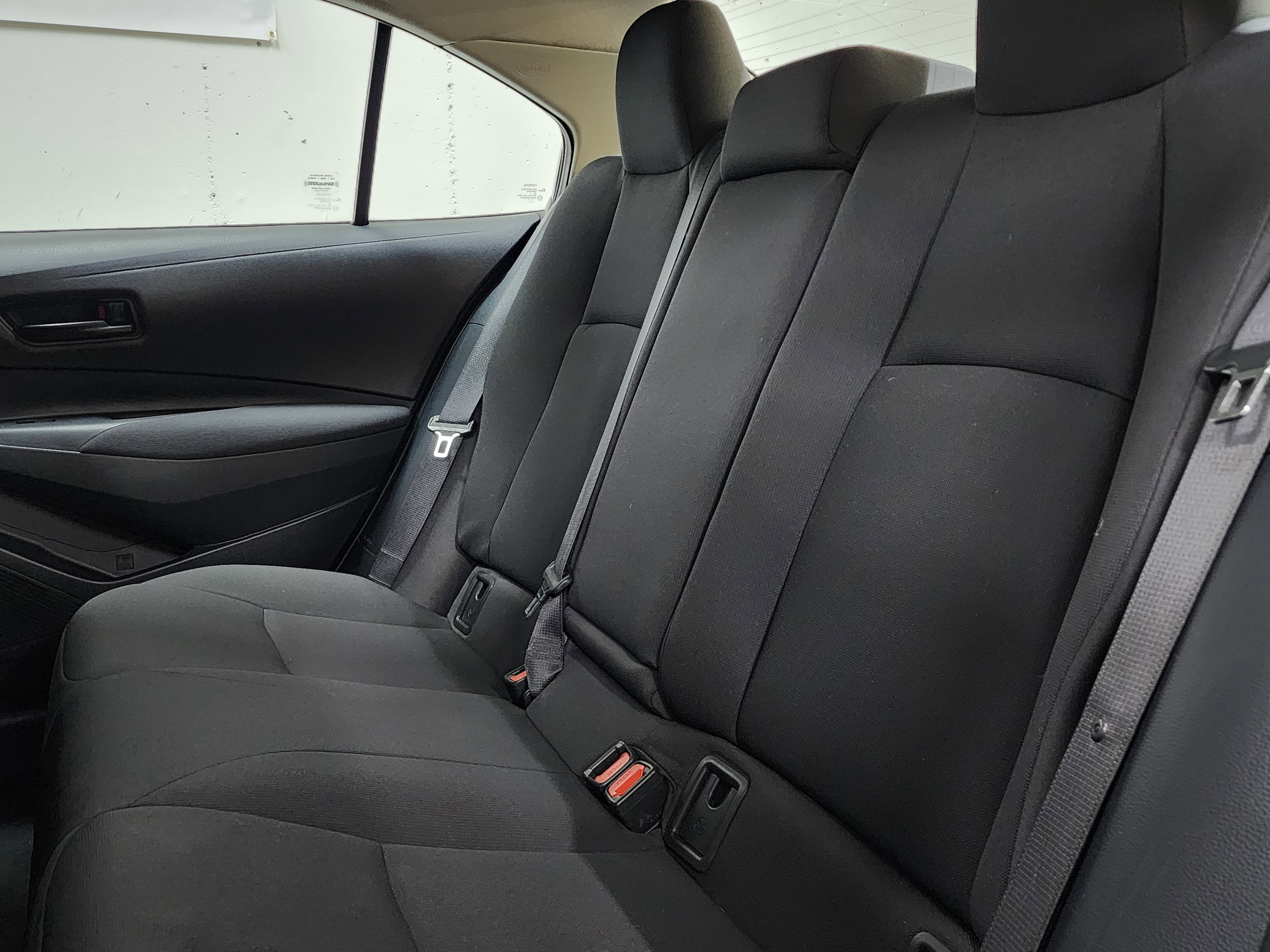 Used 2022 Toyota Corolla LE image 18