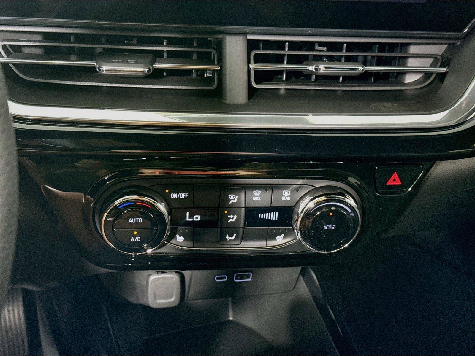 New 2026 Chevrolet Trax RS w/ Driver Confidence Package FWD image 9