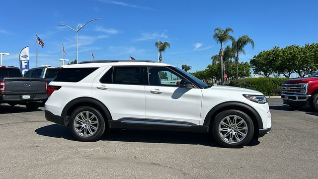 New 2026 Ford Explorer Platinum RWD image 2