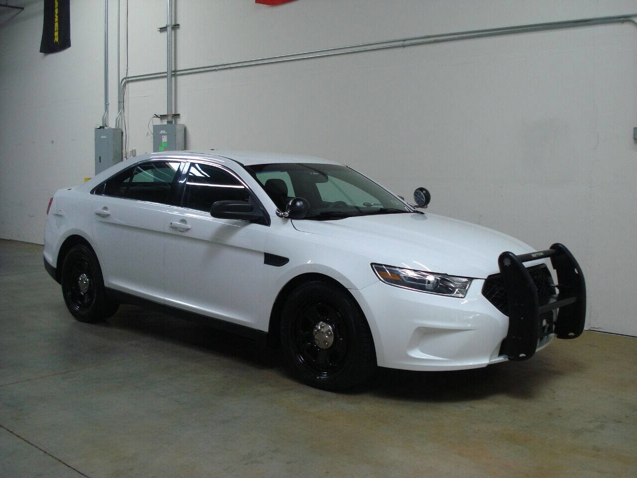 Used 2016 Ford Taurus Police Interceptor AWD w/ Ready For The Road Package image 6