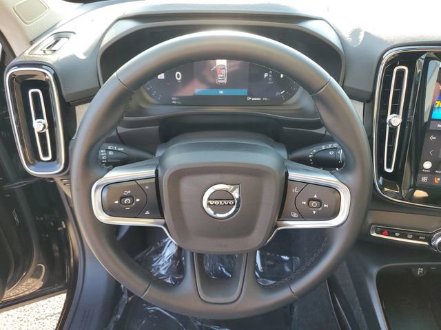 Used 2026 Volvo XC40 B5 Plus AWD/4WD image 20