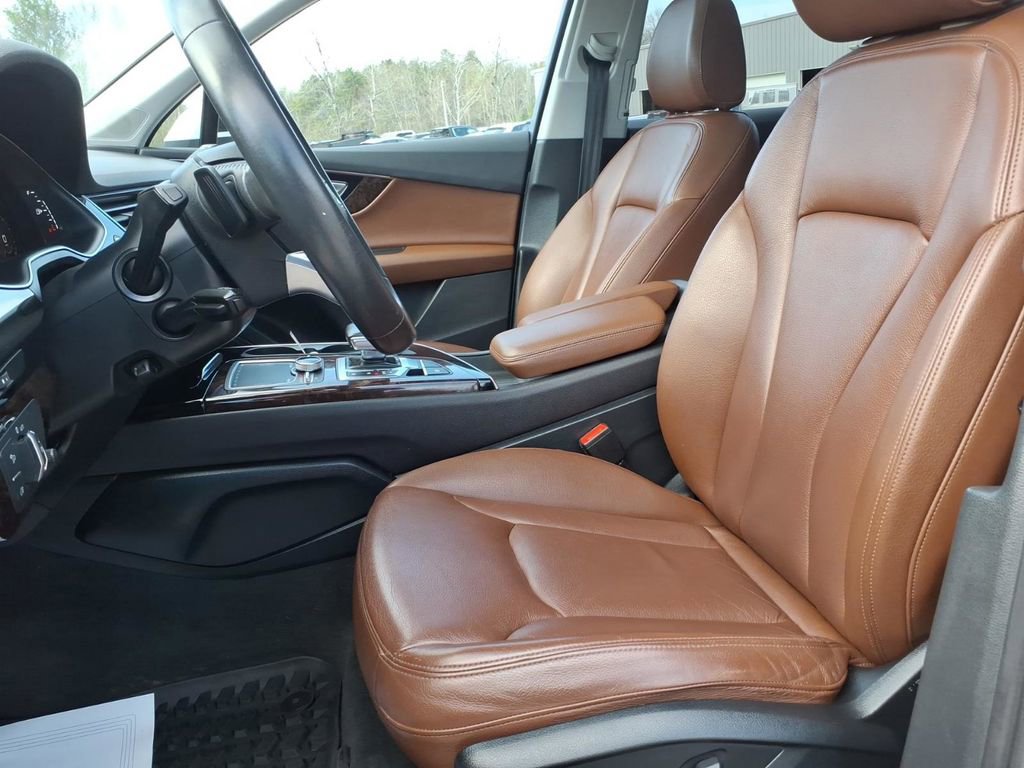 Used 2019 Audi Q7 3.0T Premium Plus w/ Premium Plus Package AWD/4WD image 14