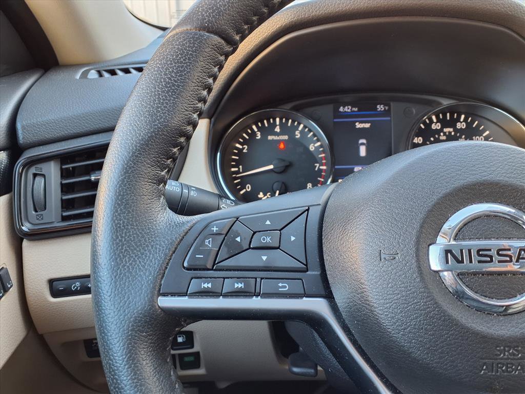 Used 2019 Nissan Rogue SL w/ Premium Package image 32