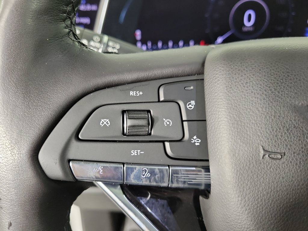 Certified 2022 Cadillac Escalade Sport AWD/4WD image 24