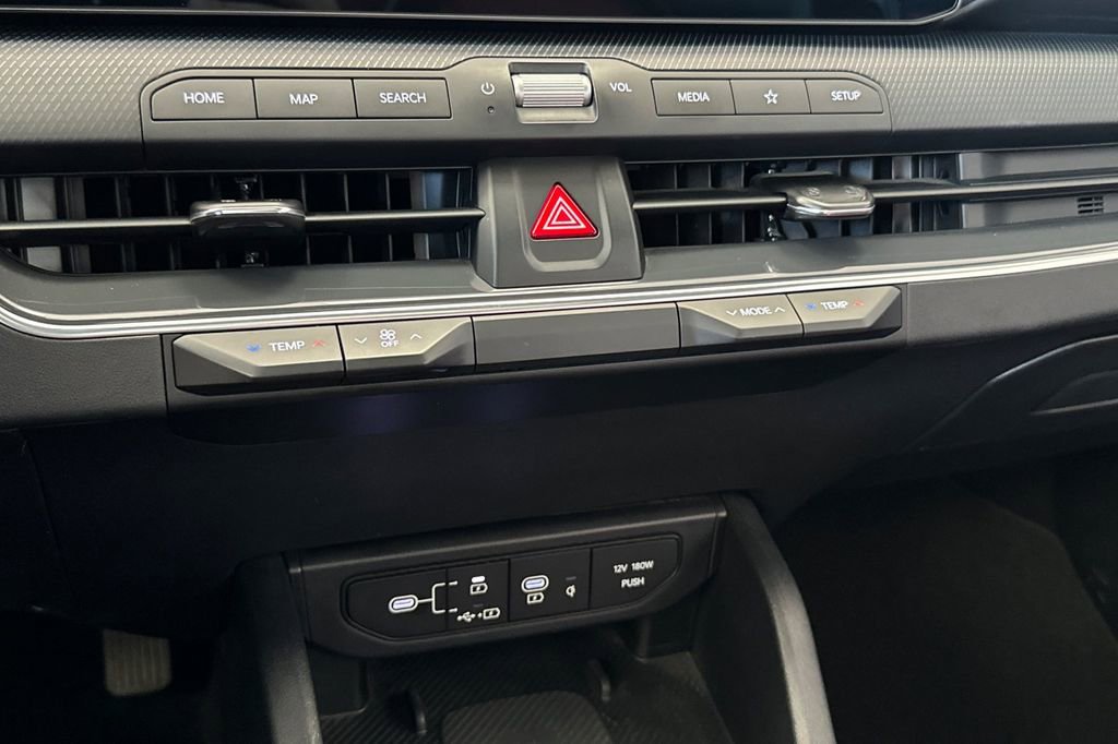 Used 2025 Kia K4 GT-Line w/ GT-Line Premium Package image 22