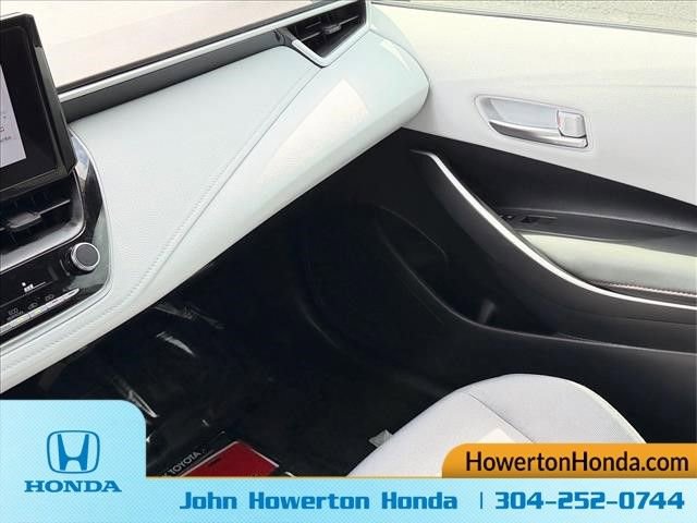 Used 2025 Toyota Corolla SE FWD image 15