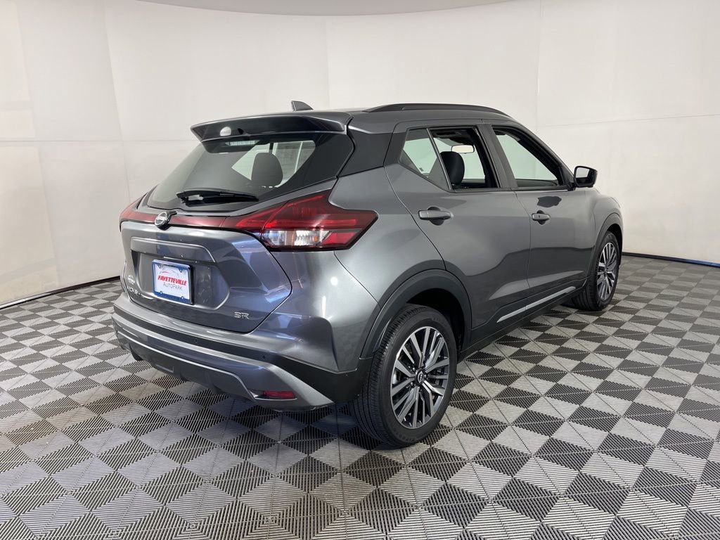 Used 2024 Nissan Kicks SR image 13