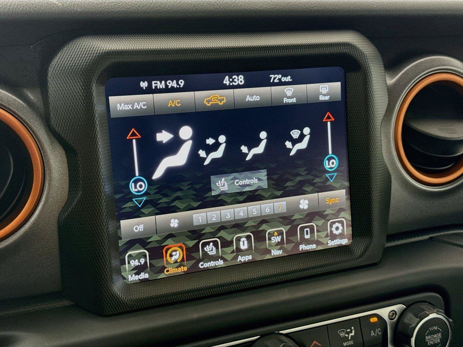 Used 2023 Jeep Gladiator Mojave w/ Cold Weather Group AWD/4WD image 25