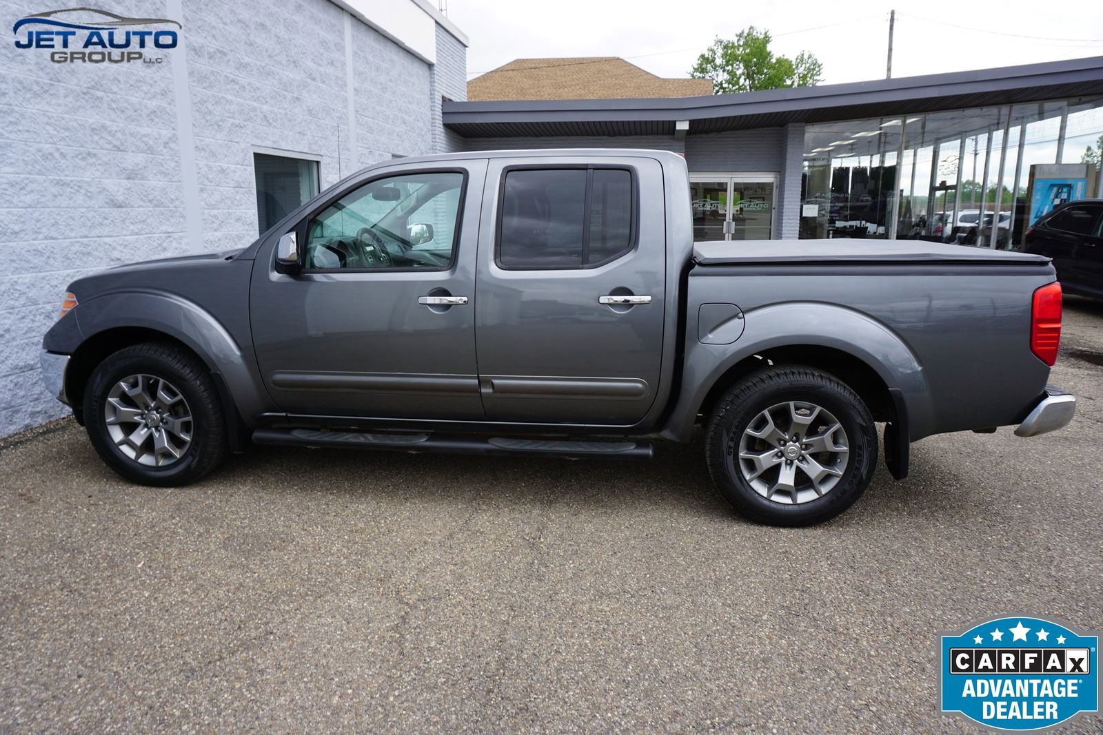 Used 2019 Nissan Frontier SL AWD/4WD image 13