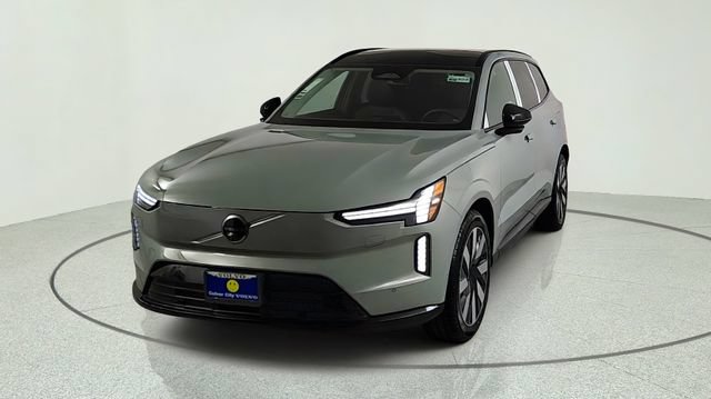 New 2026 Volvo EX90 Ultra AWD/4WD image 2