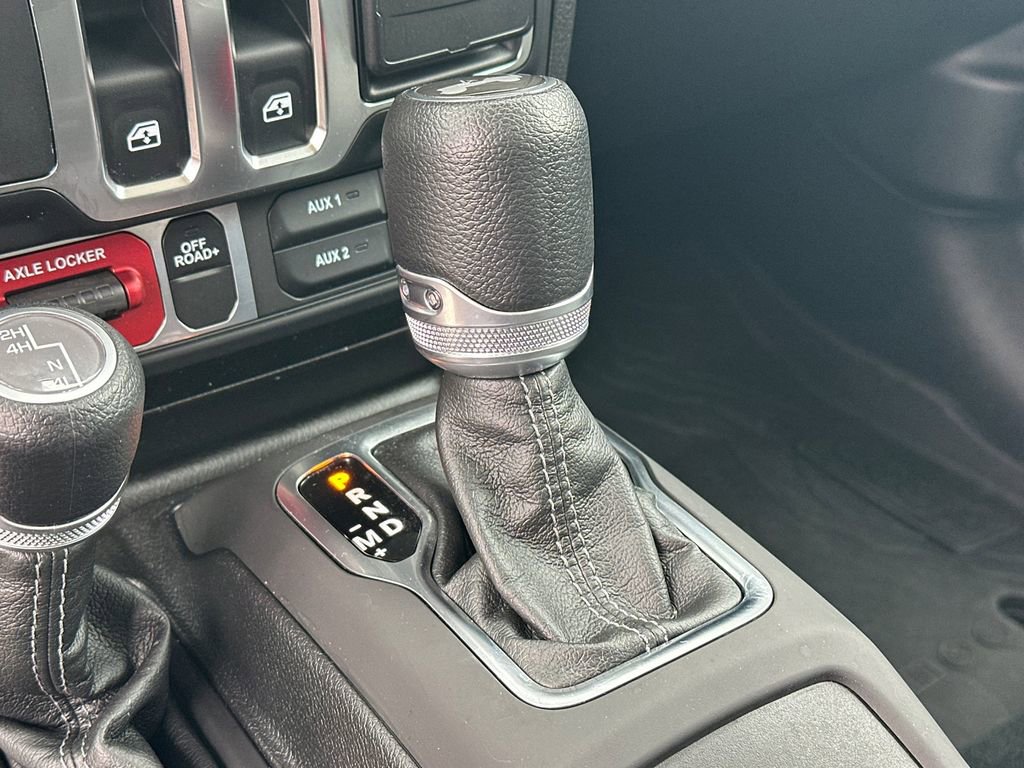 Used 2024 Jeep Wrangler Willys image 28