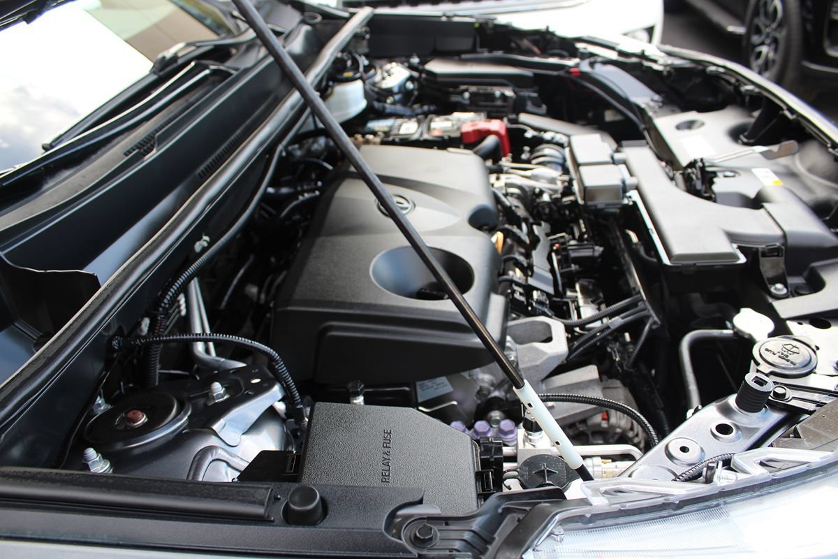 Used 2019 Toyota RAV4 LE w/ Carpet Mat Package FWD image 32
