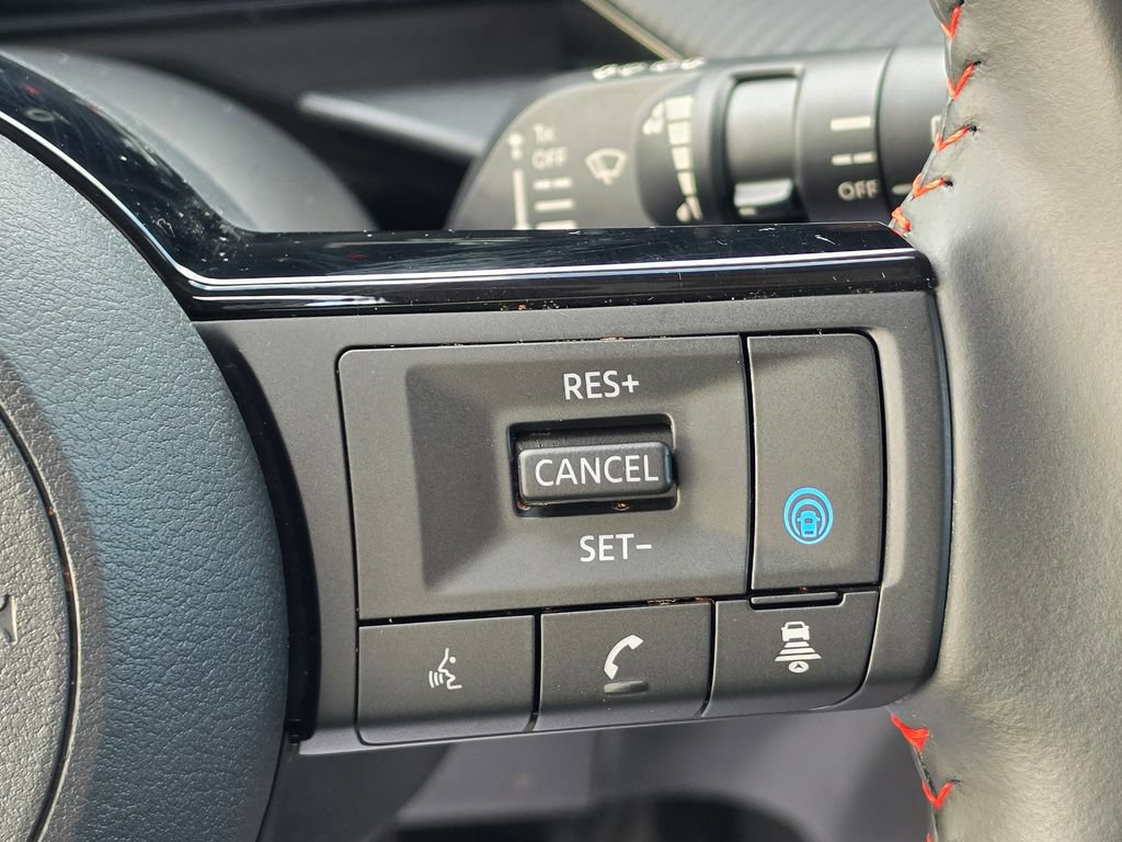 Used 2026 Nissan Kicks SR w/ Cold Weather Package AWD/4WD image 18