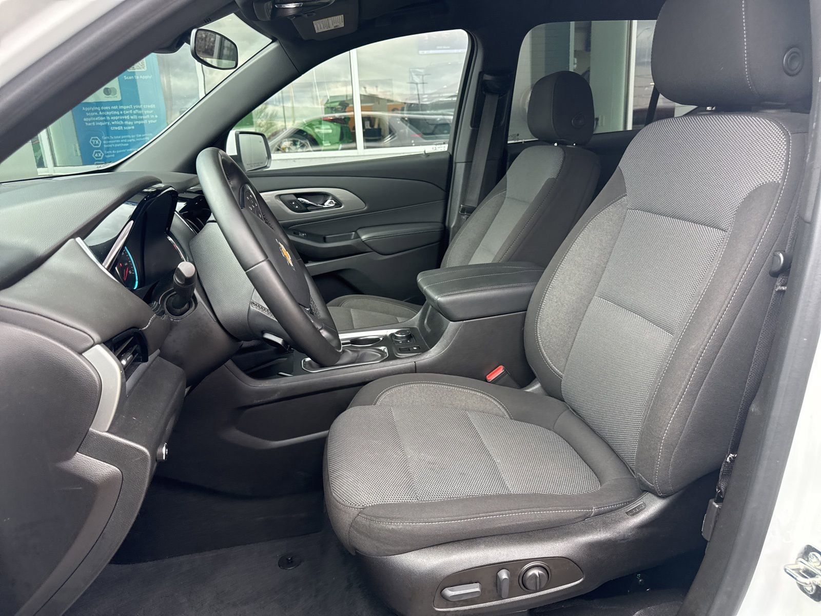 Used 2023 Chevrolet Traverse LT w/ LPO, Floor Liner Package image 20