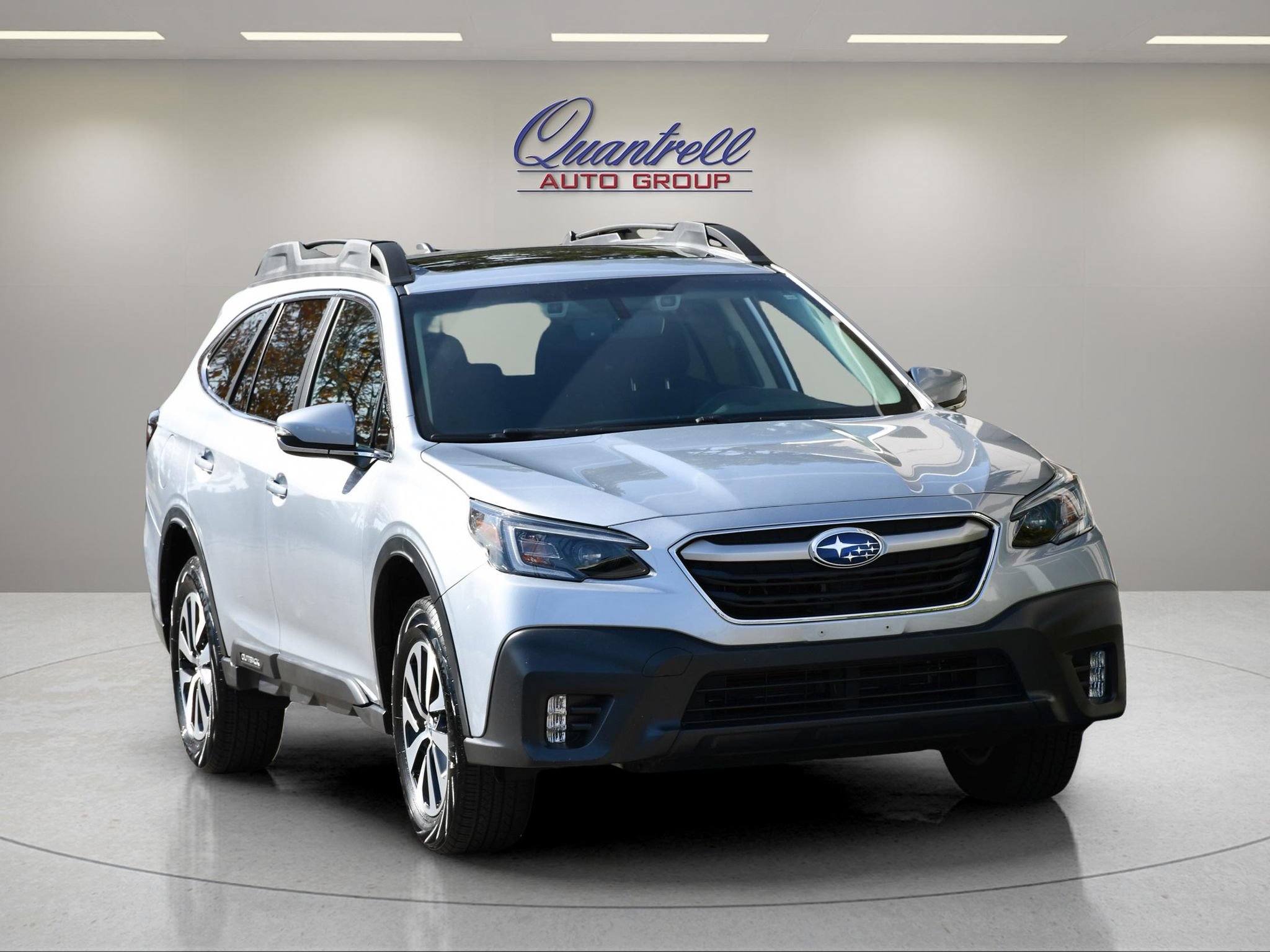 Used 2020 Subaru Outback Premium w/ Popular Package #1 AWD/4WD image 2