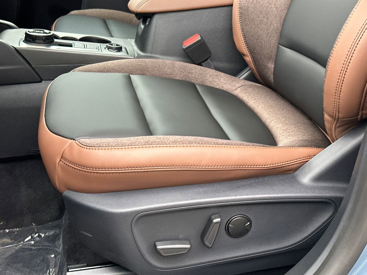 New 2025 Ford Bronco Sport Outer Banks w/ Outer Banks Tech Package+ AWD/4WD image 13