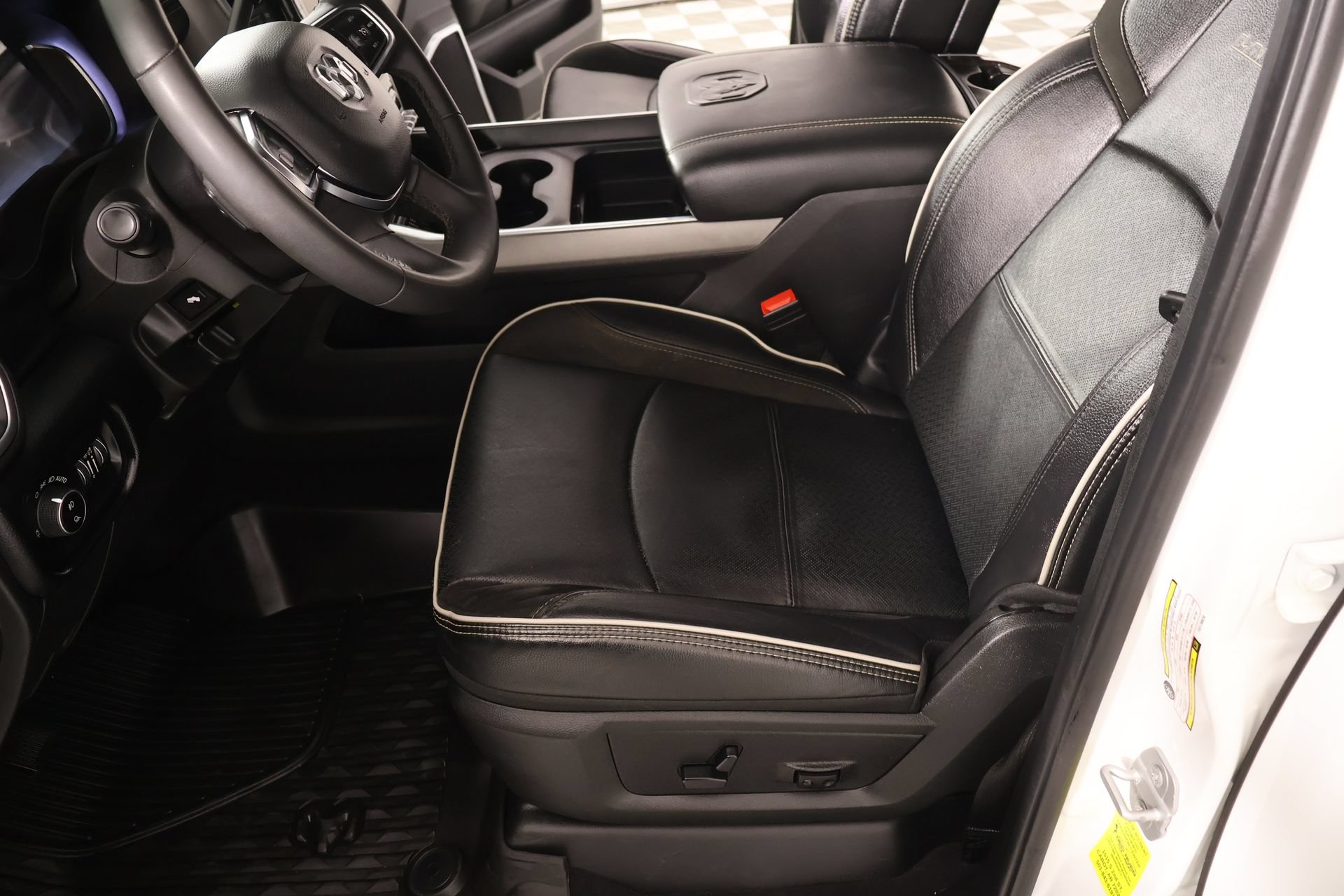 Used 2026 RAM 3500 Laramie w/ Sport Appearance Package AWD/4WD image 12