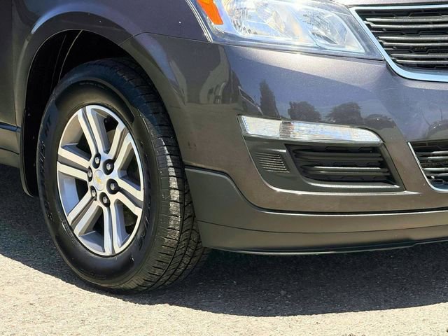 Used 2017 Chevrolet Traverse LS FWD image 15