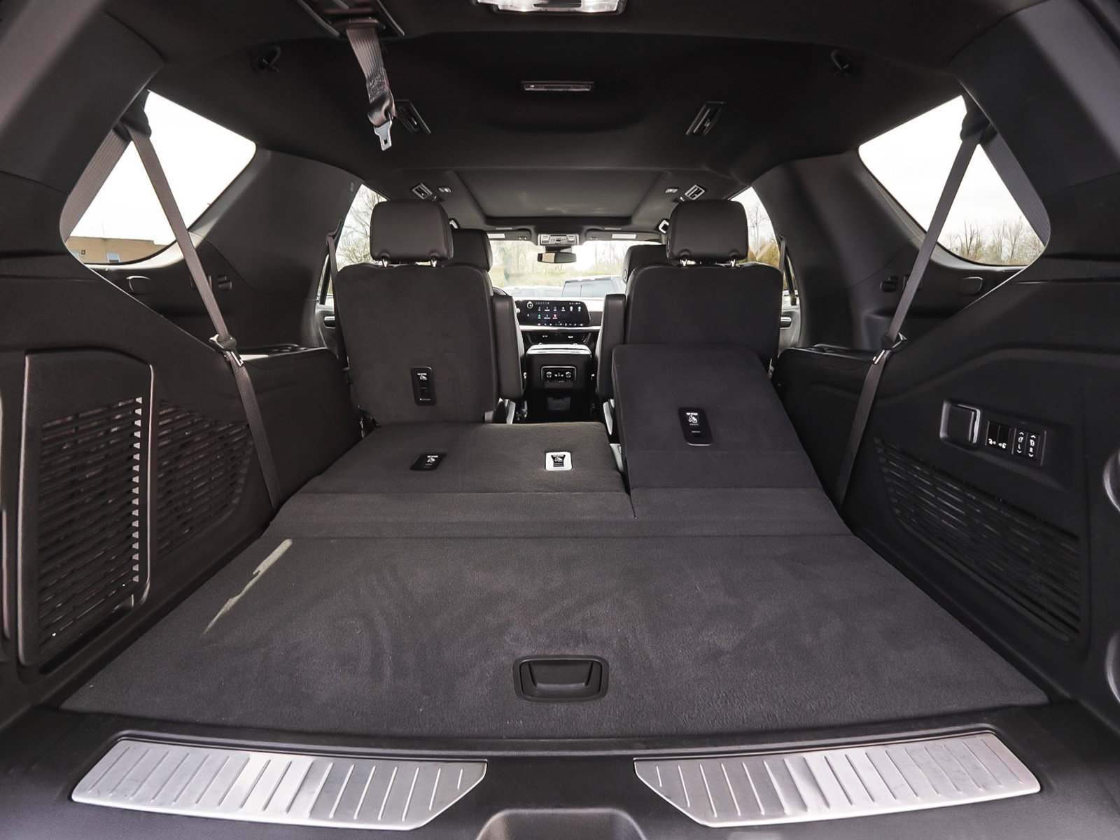 Used 2025 Chevrolet Tahoe RST w/ Comfort Package image 53