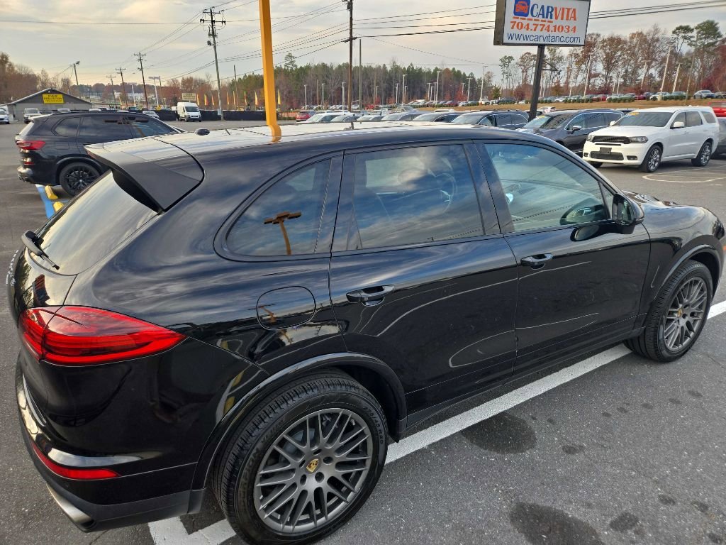 Used 2017 Porsche Cayenne Platinum Edition image 8