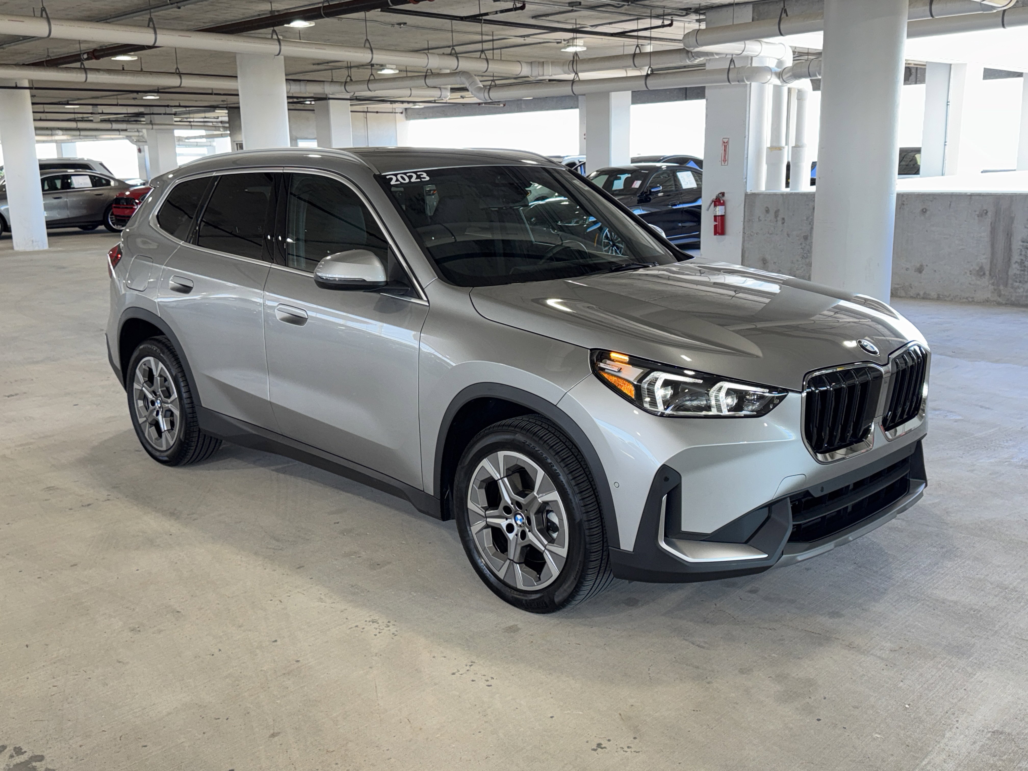 Used 2023 BMW X1 xDrive28i image 2