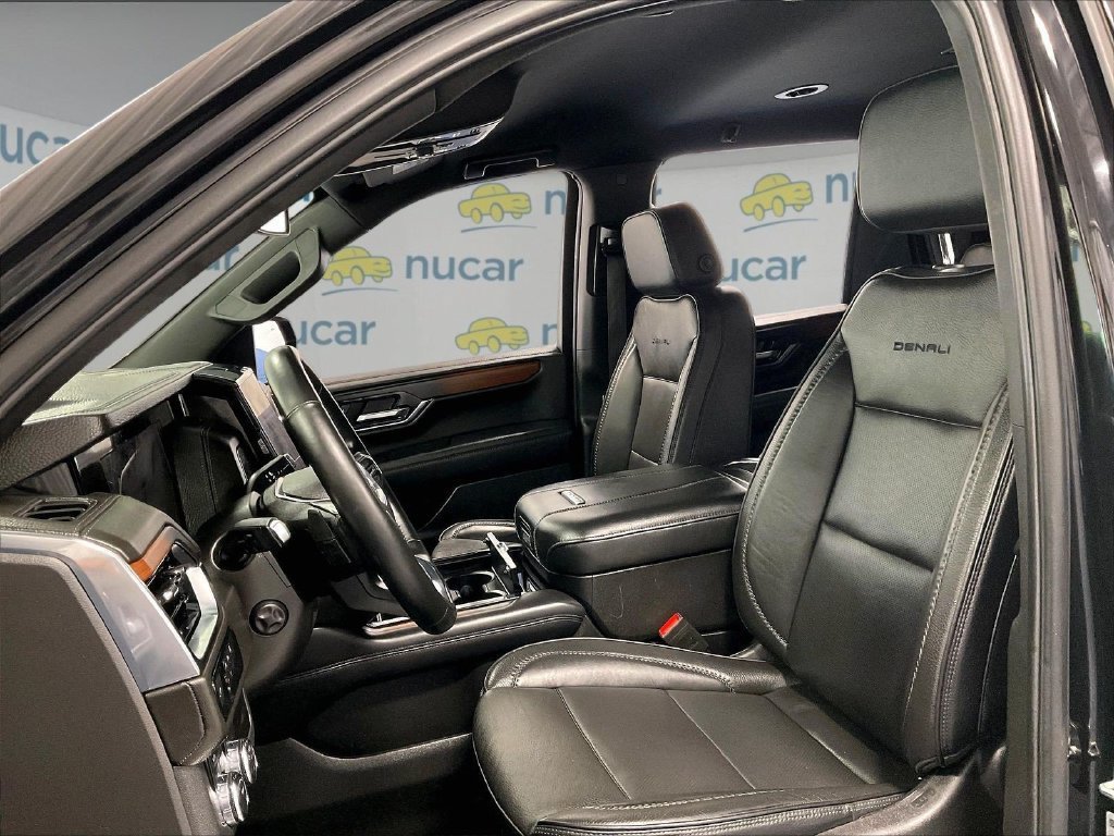 Used 2025 GMC Yukon Denali AWD/4WD image 10