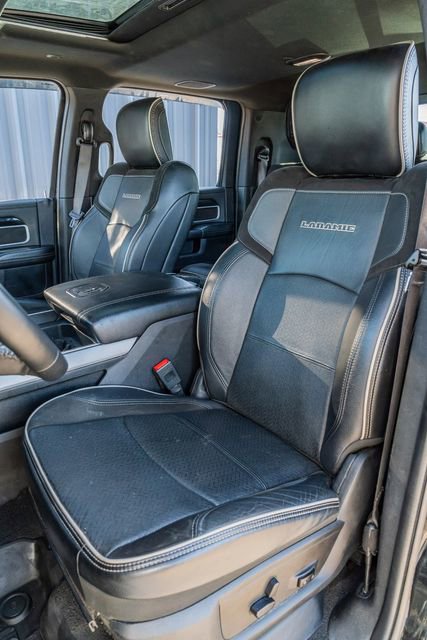 Used 2020 RAM 2500 Laramie w/ Night Edition image 19