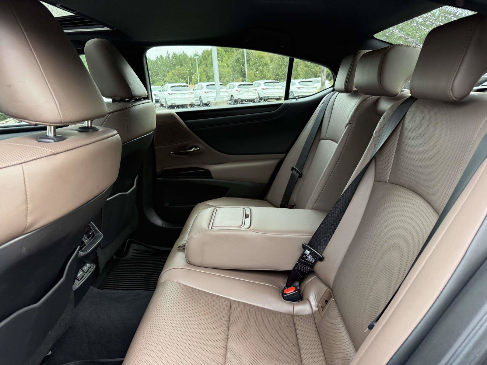 Used 2025 Lexus ES 350 w/ Premium Package FWD image 17