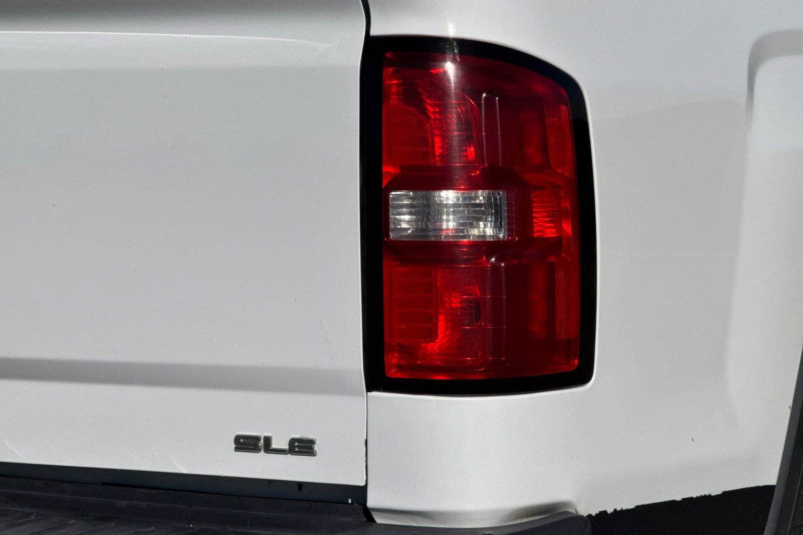 Used 2015 GMC Sierra 2500 SLE AWD/4WD image 19