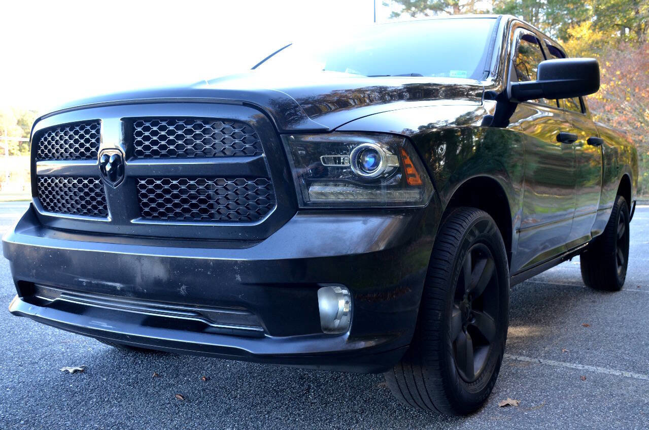 Used 2015 RAM 1500 Express w/ Black Ram 1500 Express Group image 3