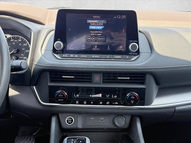 Used 2023 Nissan Rogue SV FWD image 17