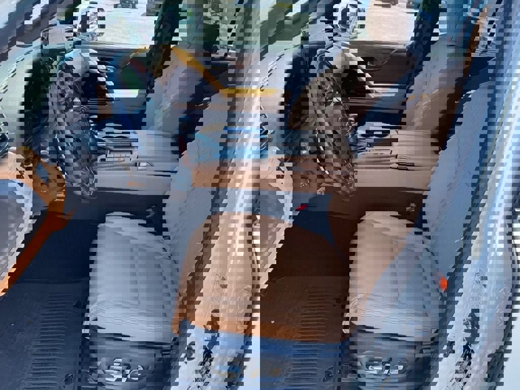 Used 2023 Lexus LX 600 4WD w/ Accessory Package (Z1) image 9