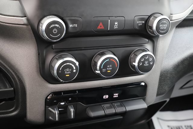 Used 2024 RAM 3500 Tradesman w/ Chrome Appearance Group AWD/4WD image 28