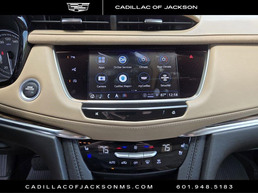 Certified 2023 Cadillac XT5 Premium Luxury w/ Platinum Package AWD/4WD image 3