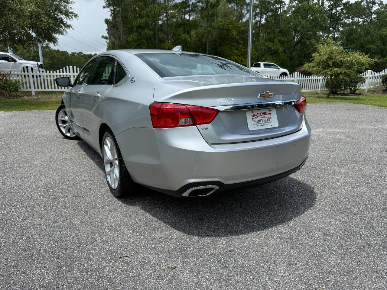 Used 2015 Chevrolet Impala LTZ FWD image 31