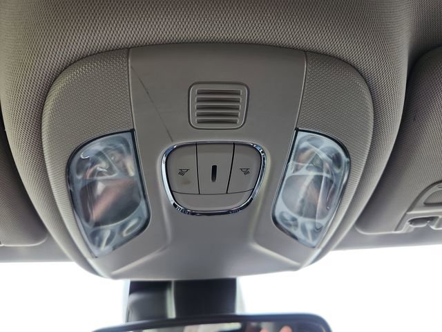 Used 2022 Jeep Compass Latitude FWD image 43
