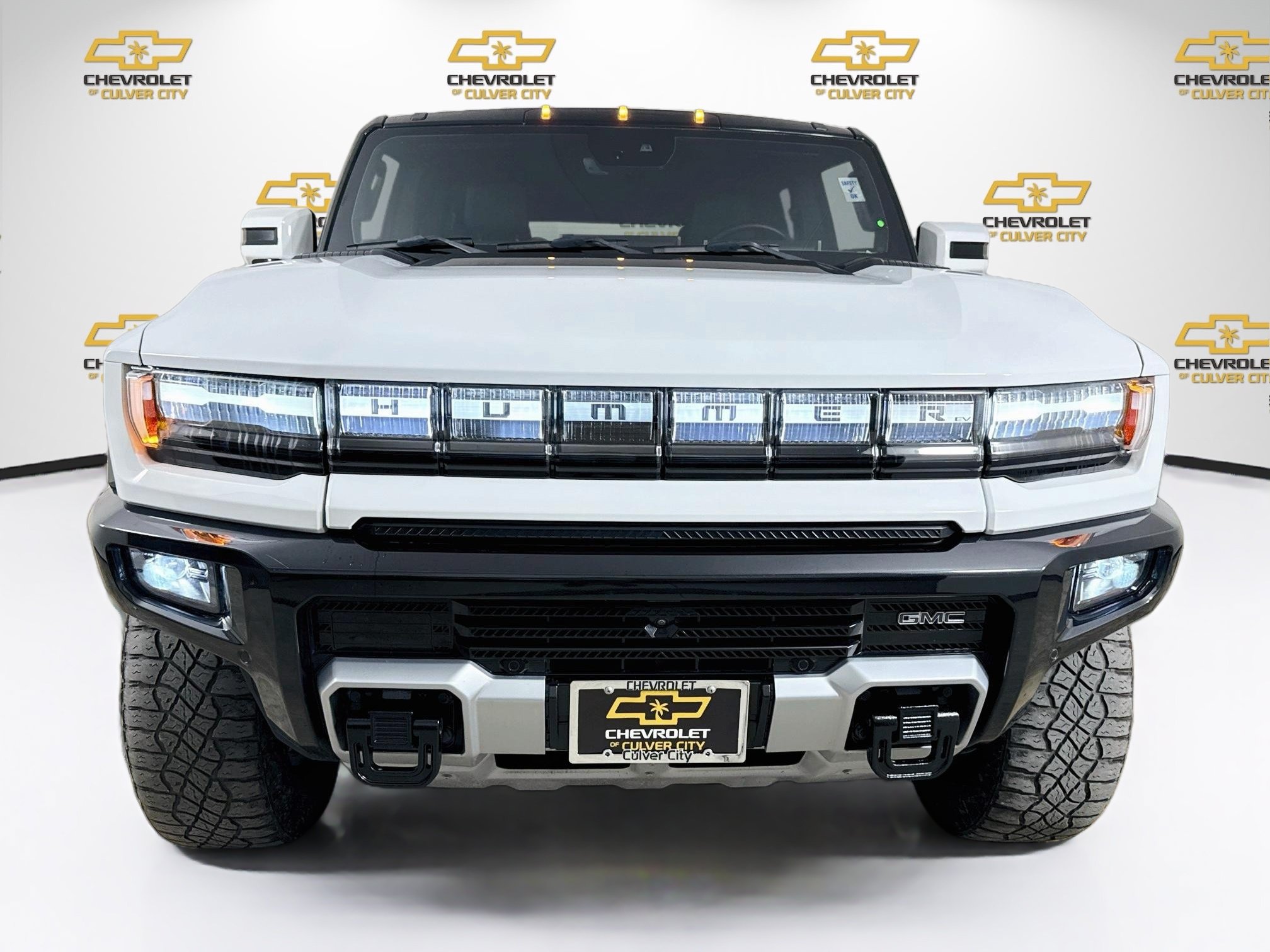 Used 2024 GMC Hummer EV 2X w/ Extreme Off-Road Package AWD/4WD image 2